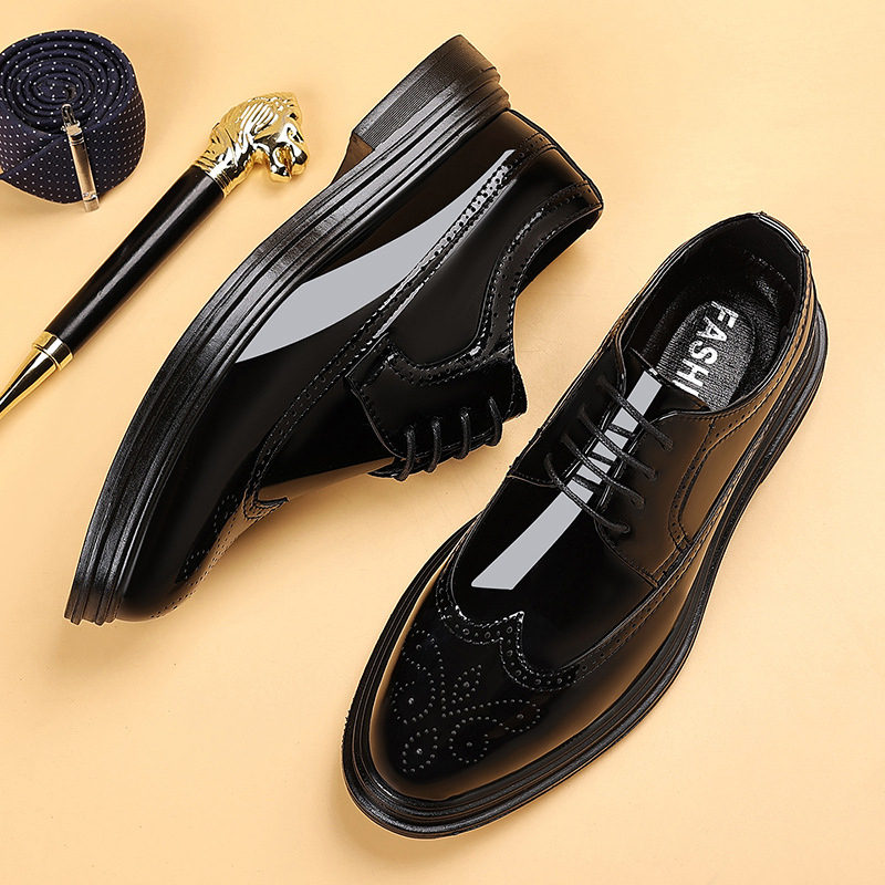 メンズ パテントレザー ブローグ ドレスシューズ レースアッ - Oxford Shoes Brogue のレビューと価格