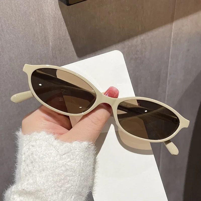 ニューレトロセクシーキャットアイサングラス男女兼用ヴィンテー - Men'S Fashion Glasses のレビューと価格
