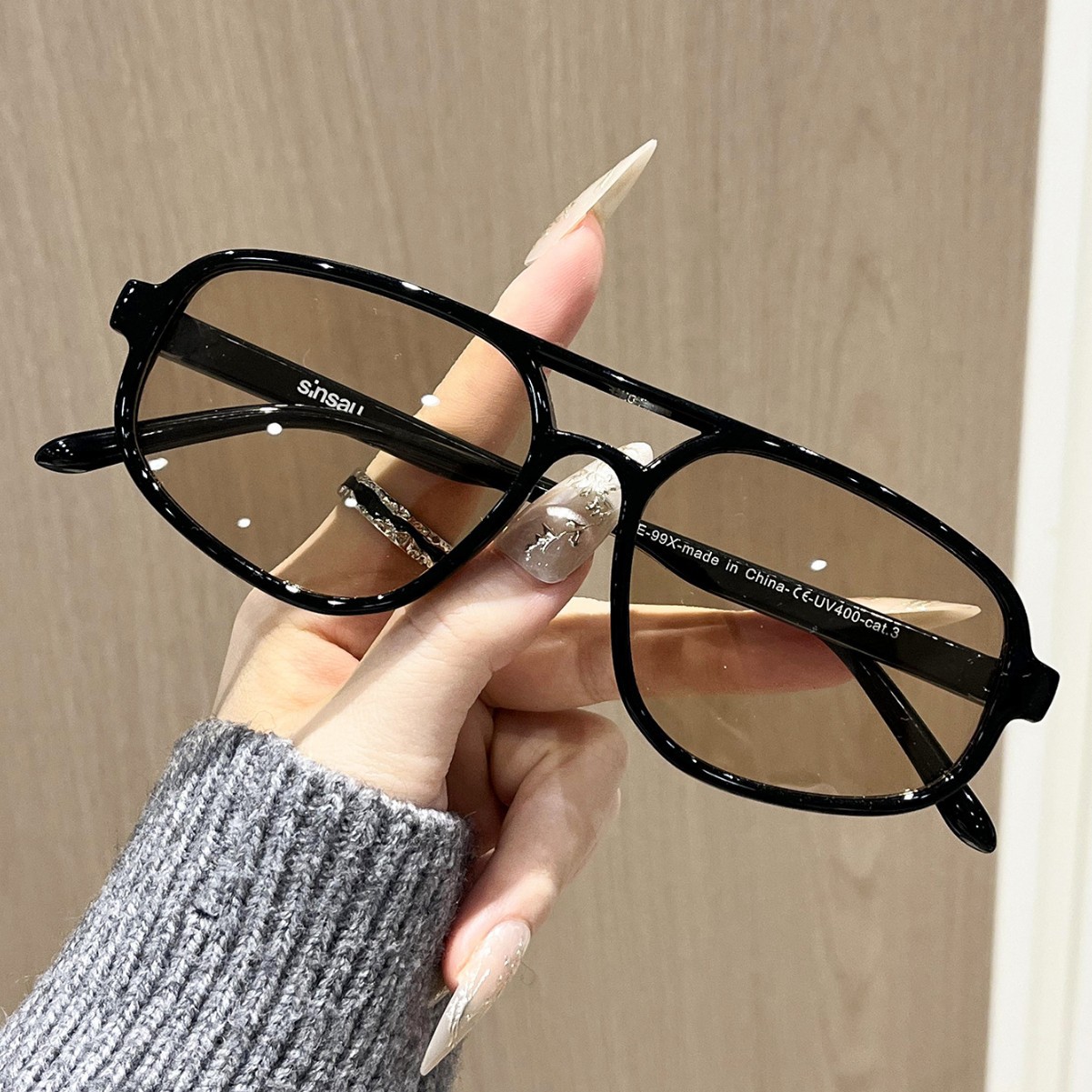 ニューレトロオーバル女性用サングラスファッションブラックブル - Men'S Fashion Glasses のレビューと価格
