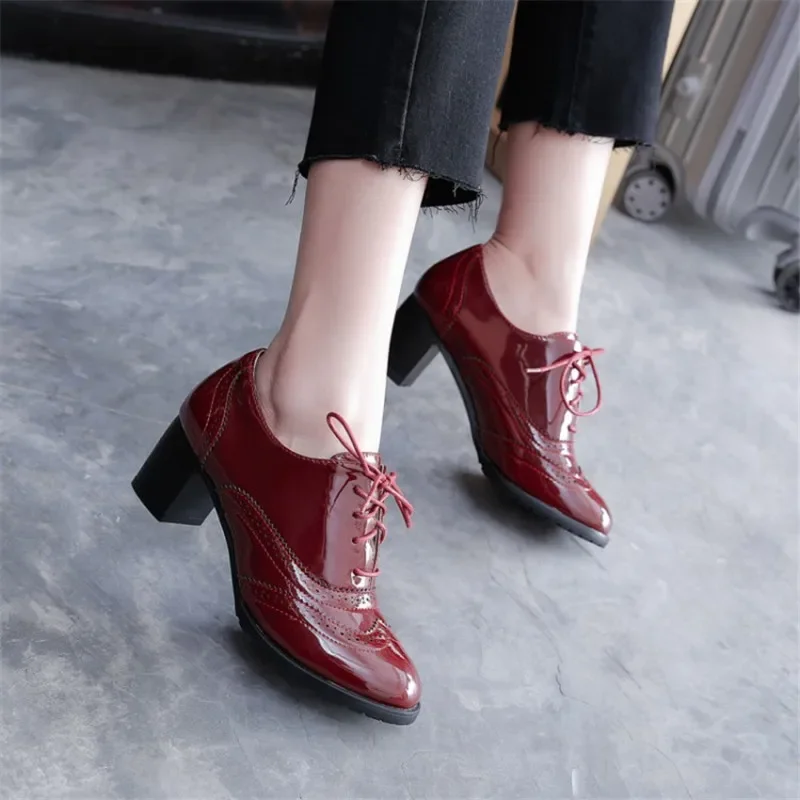 女性用パテントレザーハイブロックヒール、パーティードレス用パ - Oxford Shoes Brogue のレビューと価格
