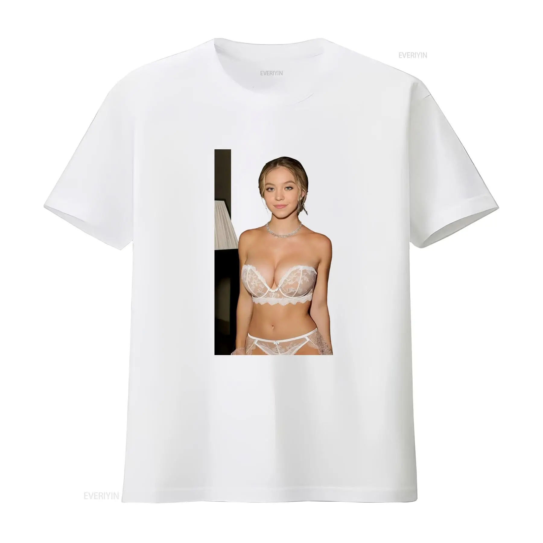 シドニー・スウィーニー風Tシャツ、スタイリッシュでトレンディ - Men'S Fashion Sydney のレビューと価格